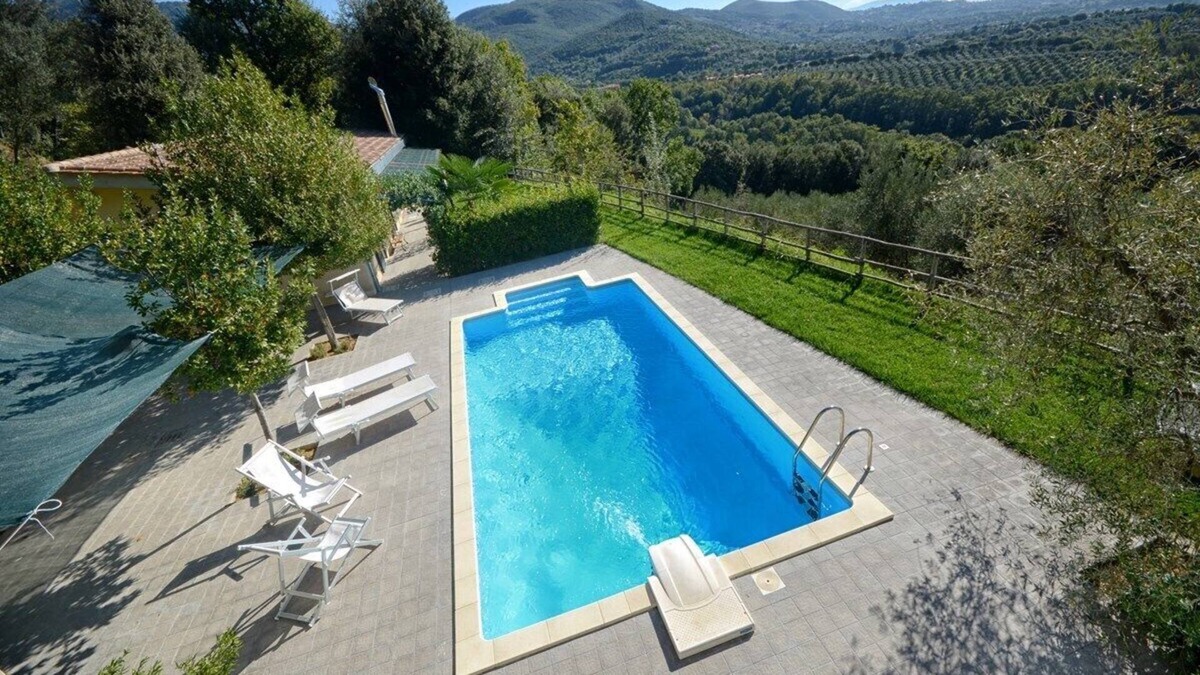 Casperia House | Panoramic villa with pool, between the forest and the olive grove of Rura Colimus
