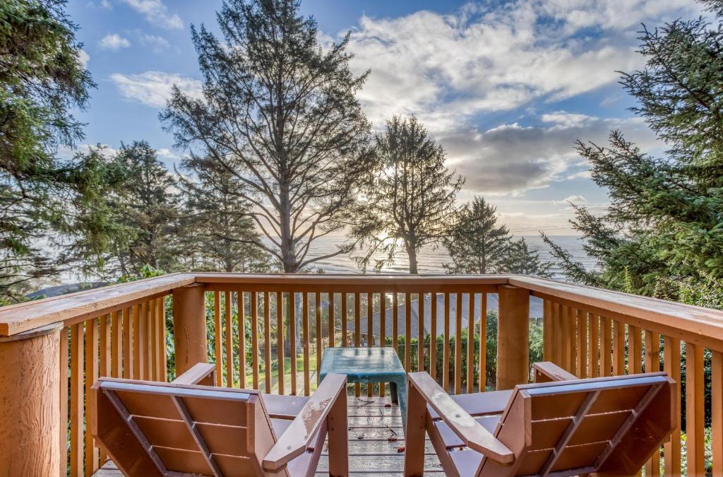 Neahkahnie Beach House | Pans Abode - Meredith Lodging