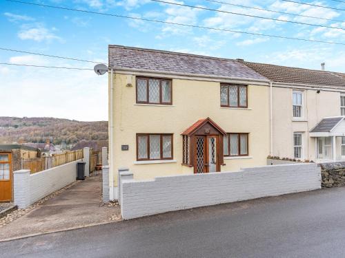 Margam House | Pant Glas Cottage
