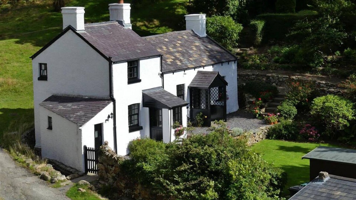 Penmaenmawr Cottage | Pant Glas - Two Bedroom Cottage, Sleeps 2