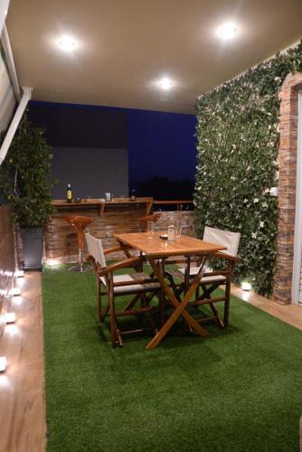 Loutraki Apartment | Pantelia LuxMax Experience
