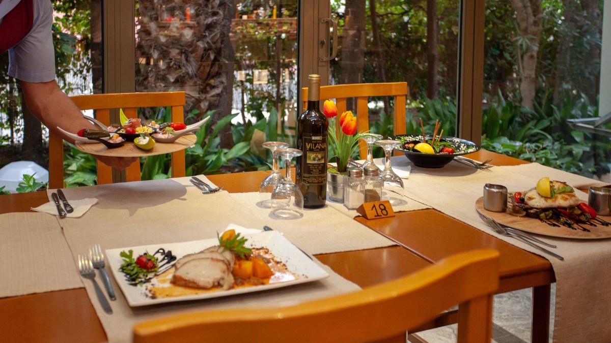Violi Charaki Hotel | Pantheon Hotel
