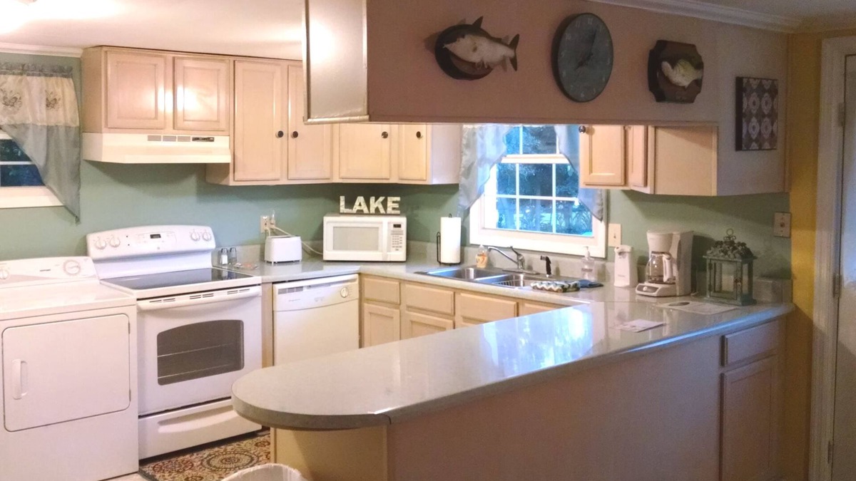 Cordele House | Papas Paradise, child friendly, close to Marina, Waterfront