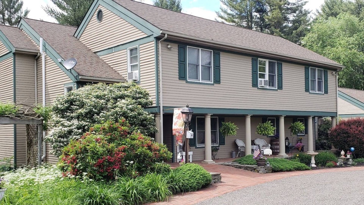 Huntington Mills Bed & Breakfast | Paper Mill Bed & Breakfast