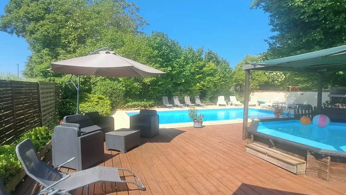 Saint-Pierre-de-Juillers Cottage | 'Papillon' La Grange du Moulin-Just families - Fun for kids - Heated pool - wifi