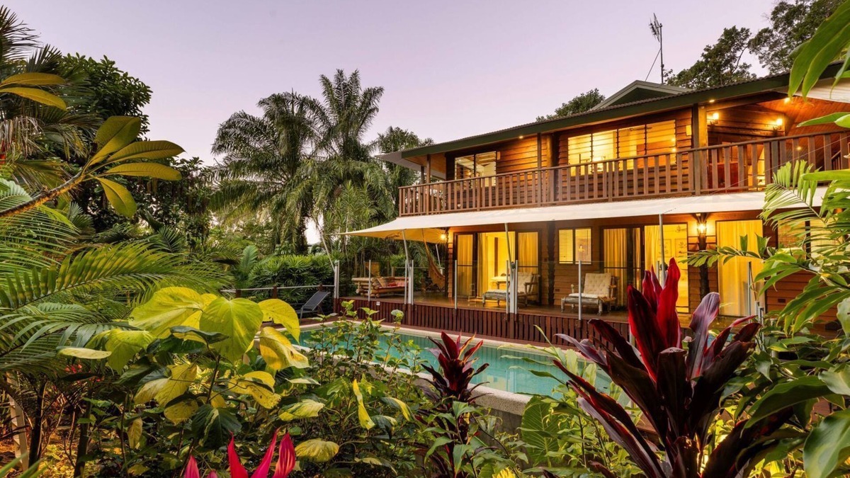 Mossman House | Papillon on Coral Sea privacy