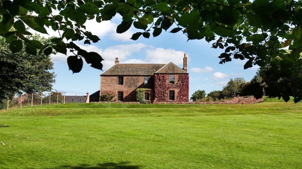 Haddington Apartment | PAPPLE FARMHOUSE AT PAPPLE STEADTING - a luxury 4 bedroom famrhouse in the hear of East Lothian