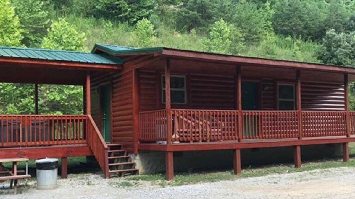 Lejunior Cabin | Pappy's Coal Miner's Cabin