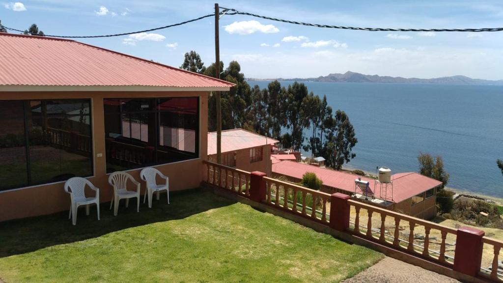 Isla Amantani Hotel | Paqariy lodge