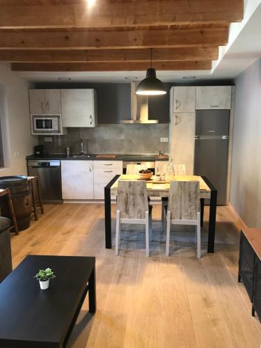 Cires Apartment | Parada de Txambonet 2