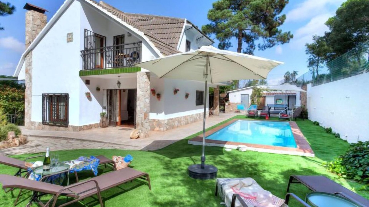 Puigventos House | Paradis by Interhome