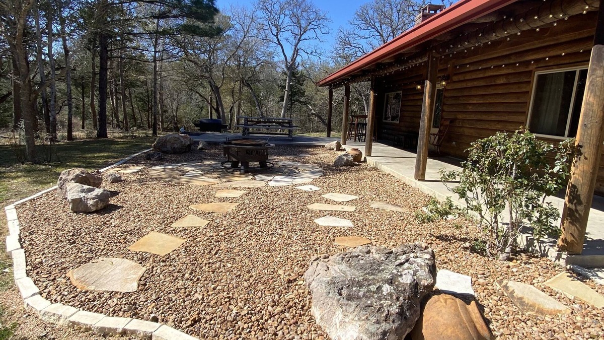 Schulenburg Cabin | Paradise at Bucek Lane