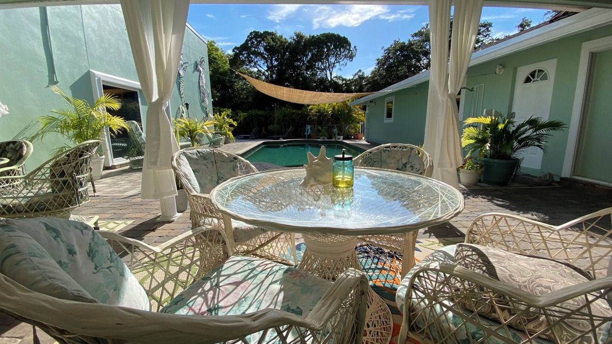 Seminole Apartment | Paradise Awaits at Adult Only “The West Wing”