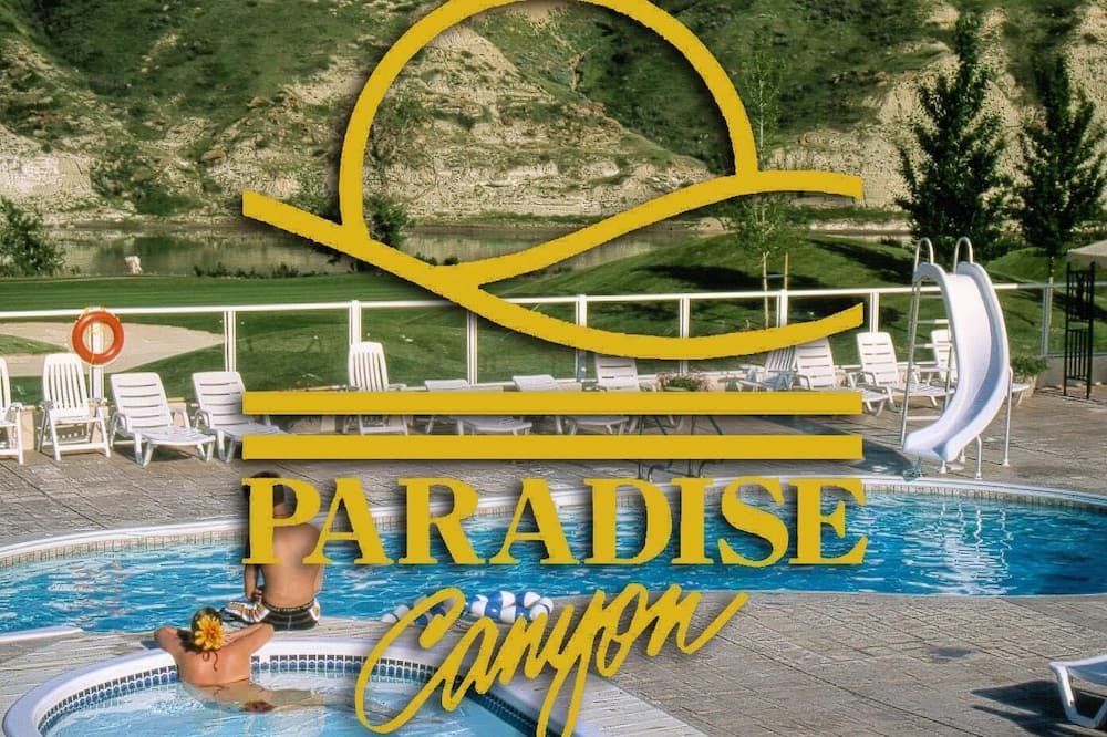 Lethbridge Condo | Paradise Canyon Golf Resort - Luxury Condo M407
