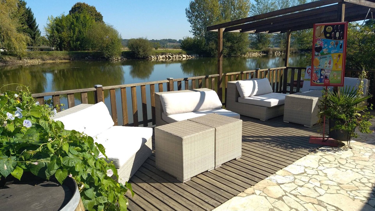 Sarrecave RV Rental | Paradise Chalets and Camping