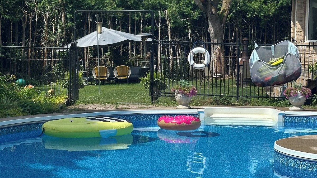 York Regional Municipality House | Paradise Event Palace | Heated Pool, Lounge and BBQ