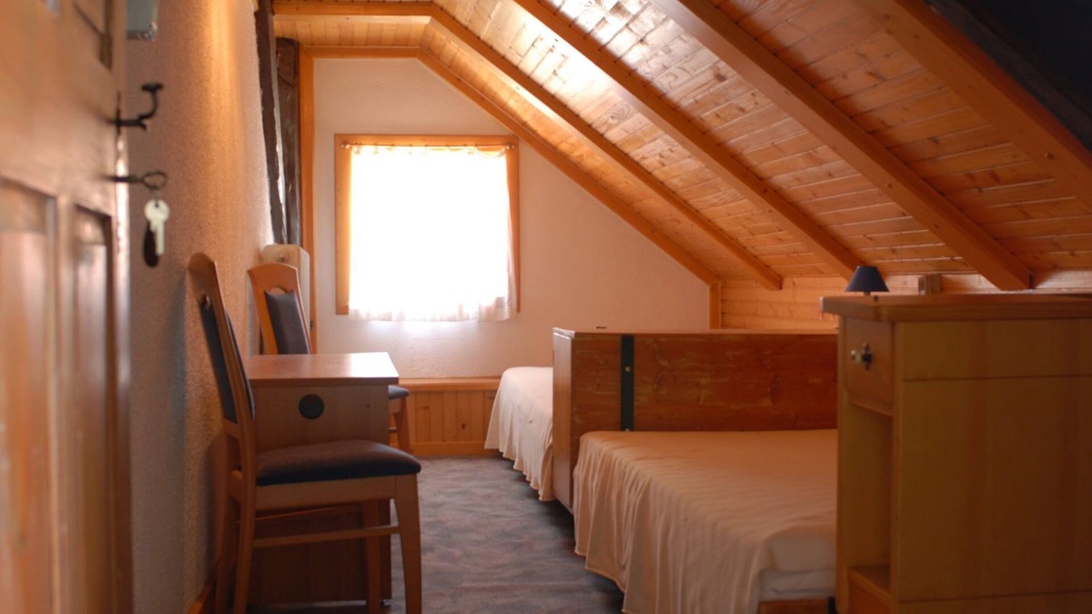 Idrija Apartment | Paradise for hikers. Family friendly.
