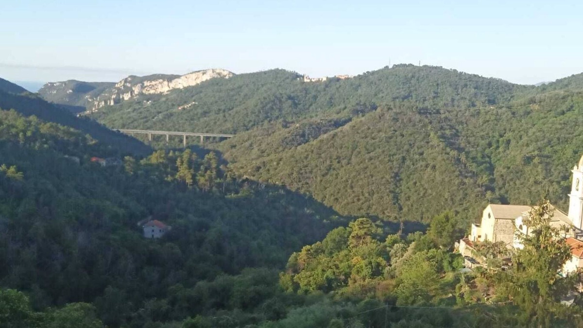 San Giorgio Apartment | Paradise for outdoor athletes. Spacious apartment with mountain and see views