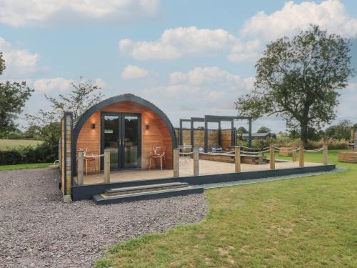 Wollerton House | Paradise