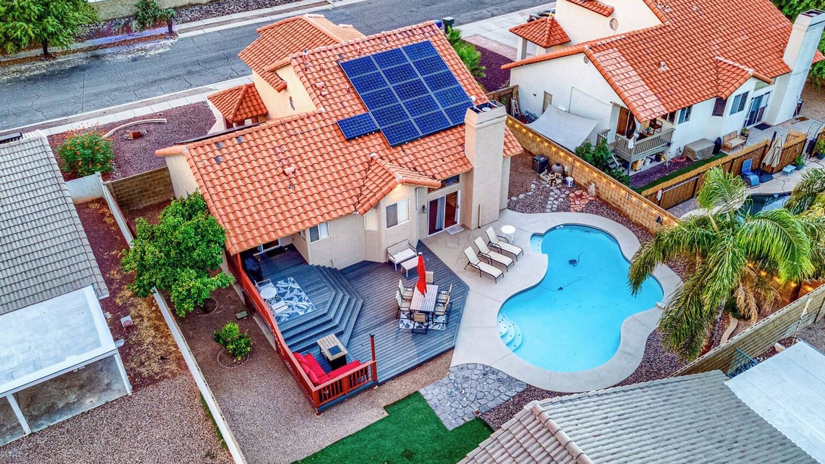 Rita Ranch House | Paradise in Rita Ranch - HEATED POOL