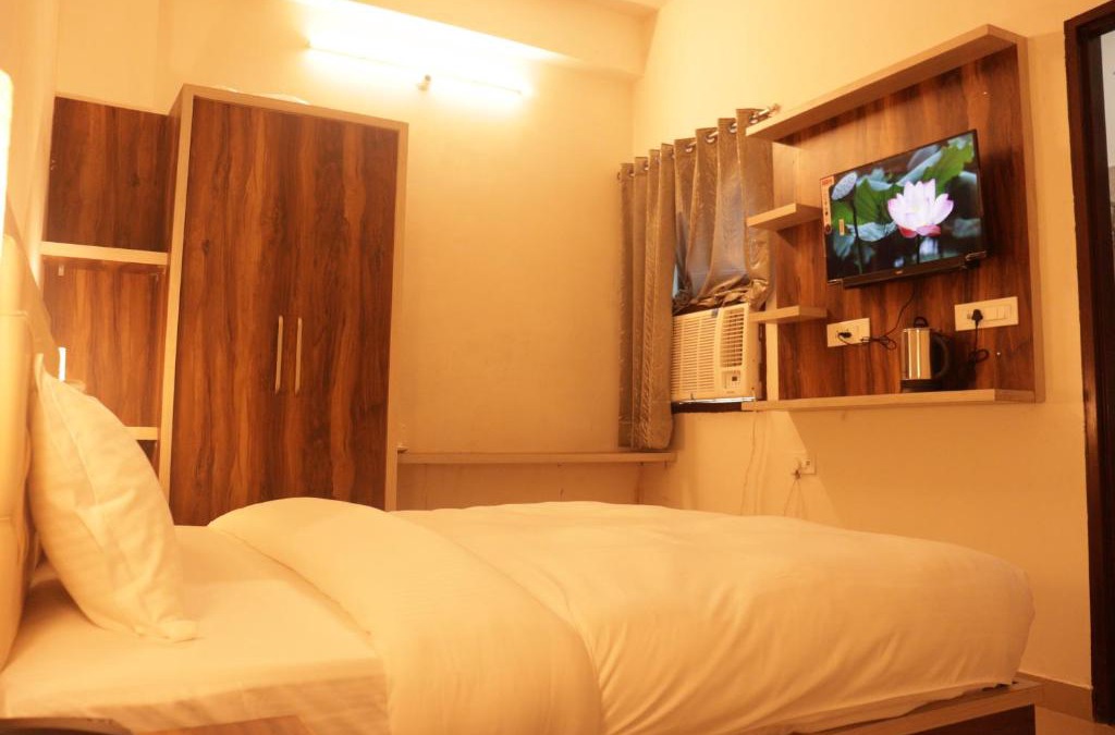 Neemrana Hotel | Paradise Inn