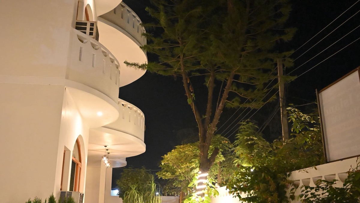 Amritsar Bed & Breakfast | Paradise Island