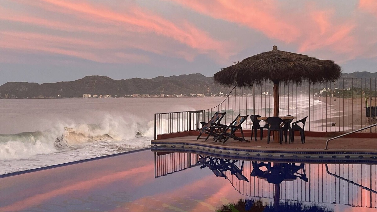 Barra de Navidad Condo | PARADISE ON THE BEACH.