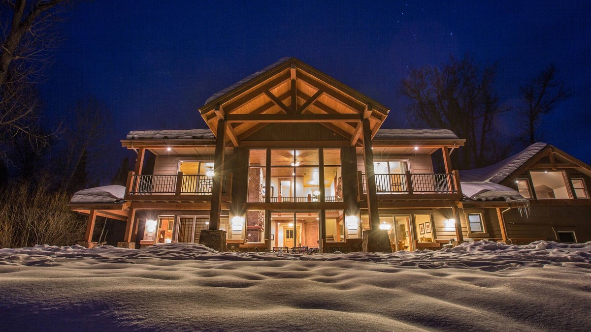 Featherville House | Paradise on the Boise River