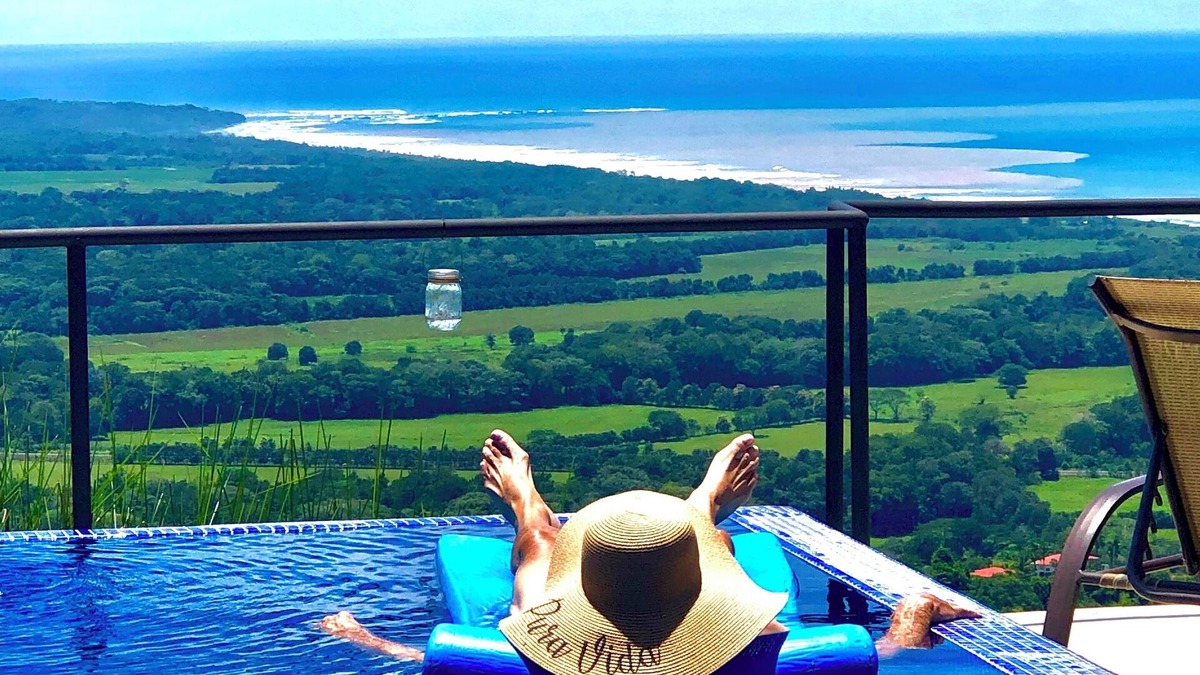 Jaco House | PARADISE PERSONIFIED