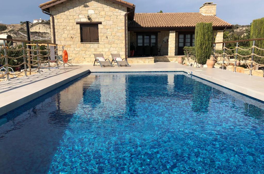 Maroni House | Paradise Traditional House