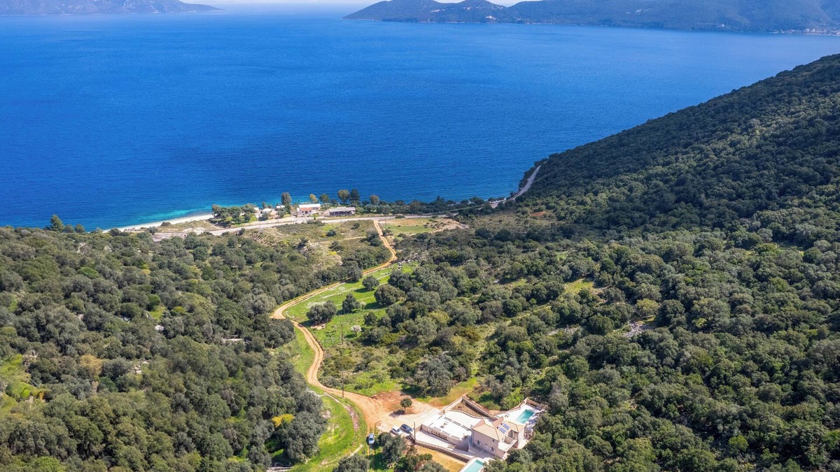 Aetos Villa | Paradise Villa 1 & 2