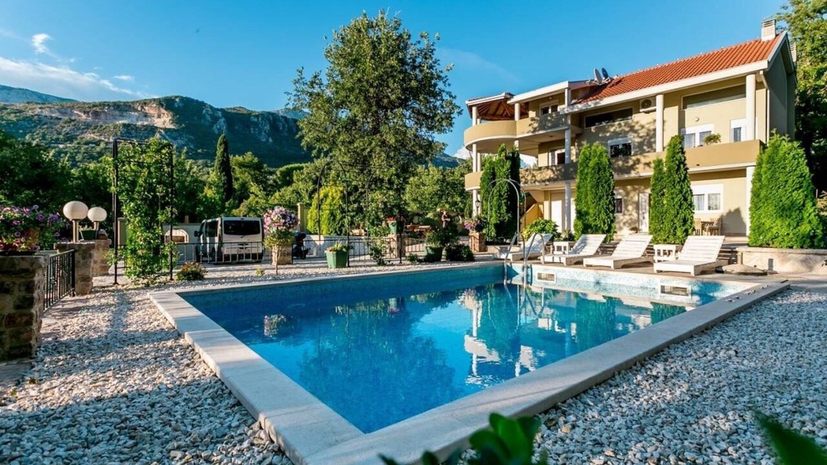 Herceg Novi Villa | Paradise Villa Besha With Private Swimming Pool