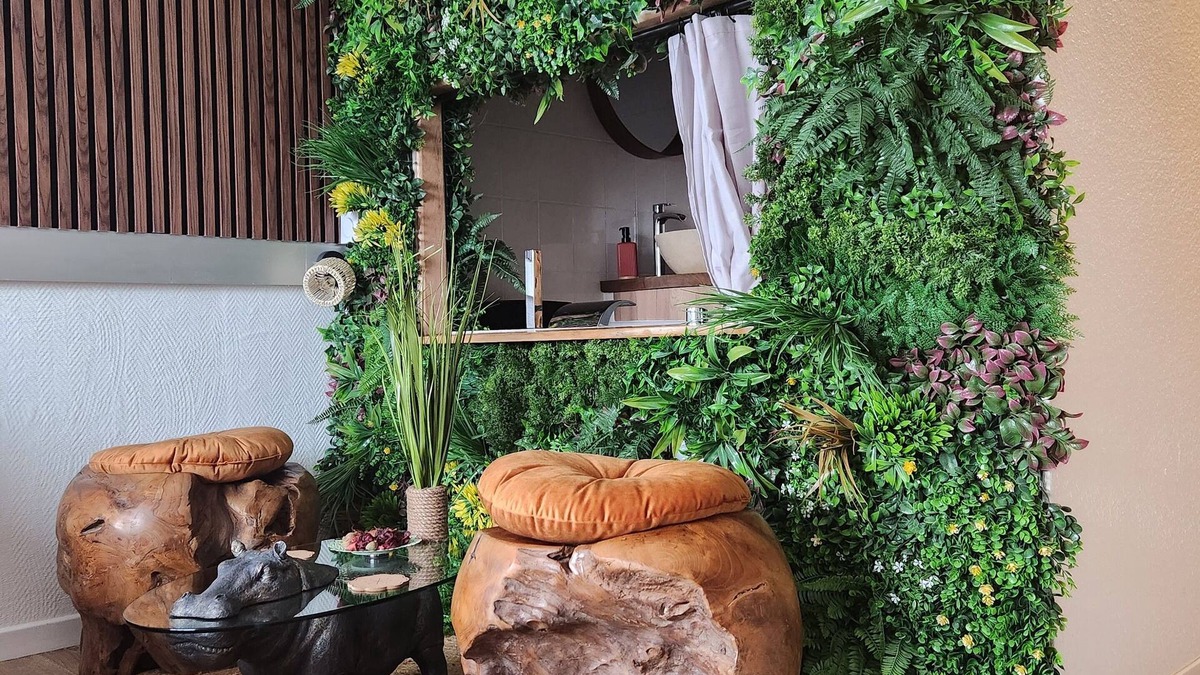 Carquefou Apartment | Paradiseroom44 studio perfect for a romantic getaway