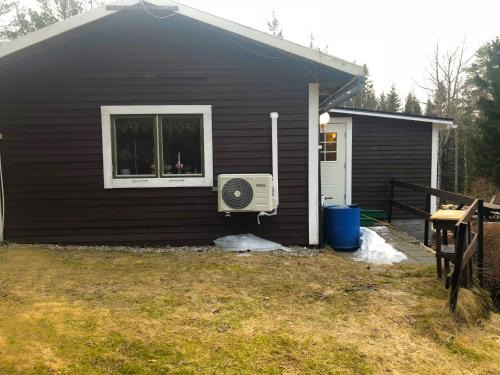 Bredsjo House | Paradiset stugan i fin skogen