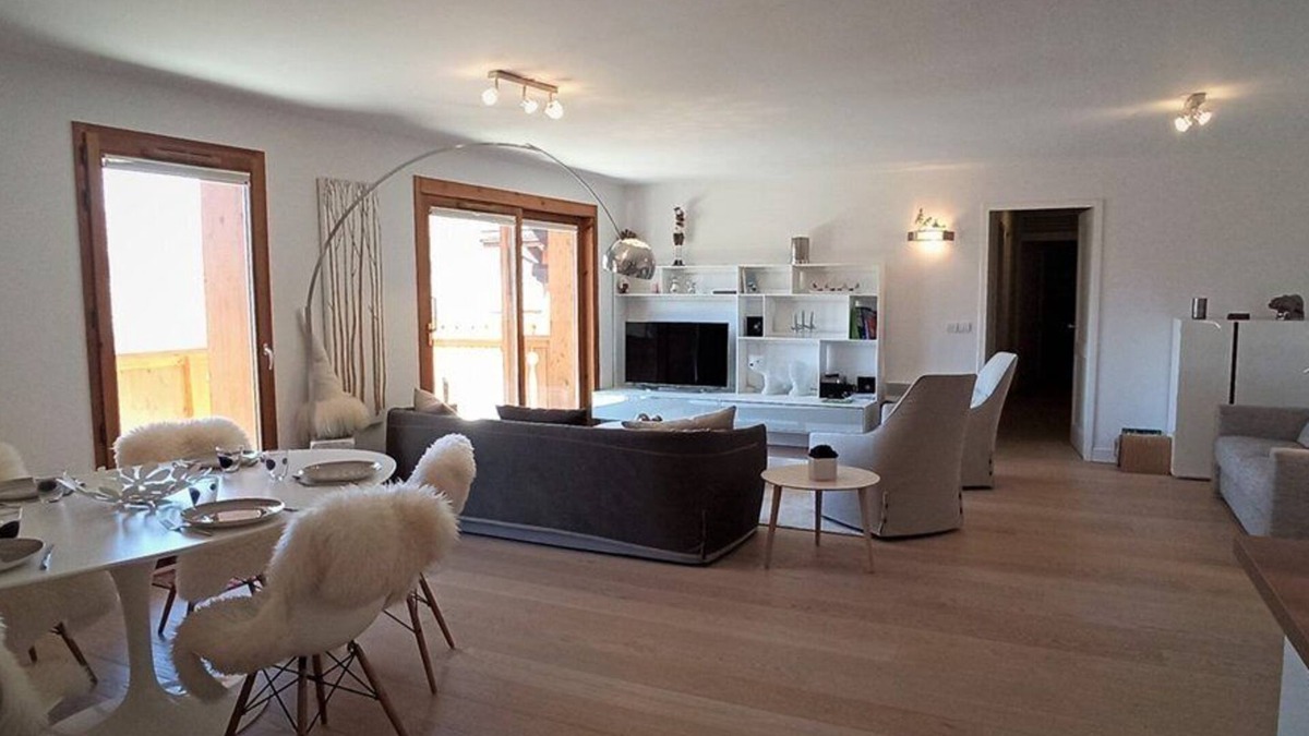 Vallandry Apartment | Paradiski beautiful renovated apartment plan peisey