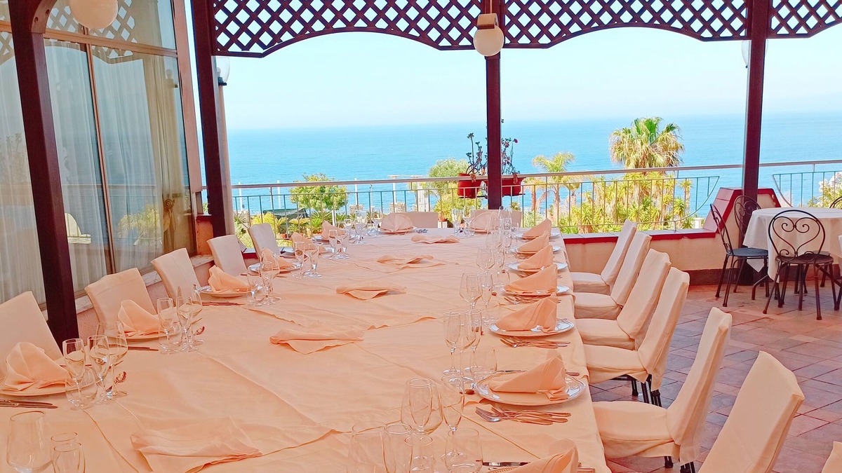 Motta San Giovanni Hotel | PARADISO