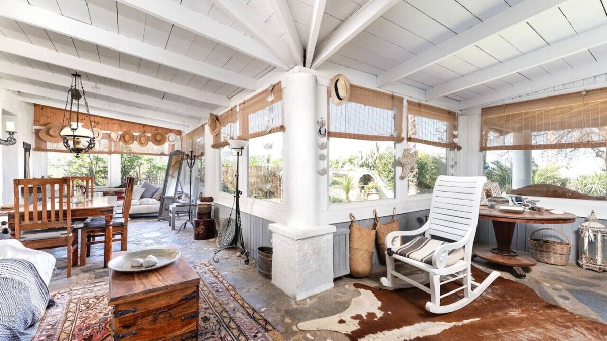 Amaniou House | Paradiso Vintage Villa: Traditional 1944 Gem