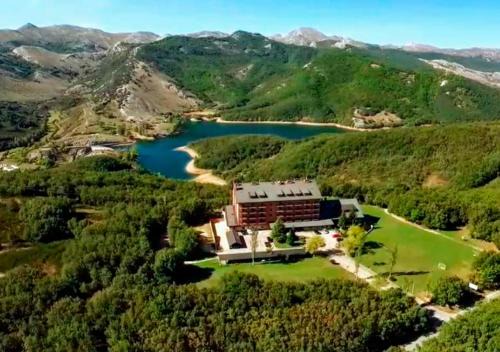 Ruesga Hotel | Parador de Cervera de Pisuerga