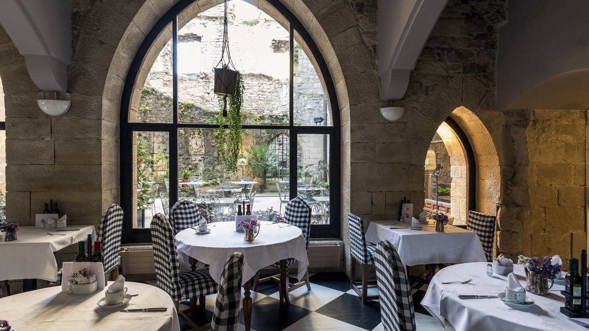 Hondarribia Historic Center Hotel | Parador de Hondarribia