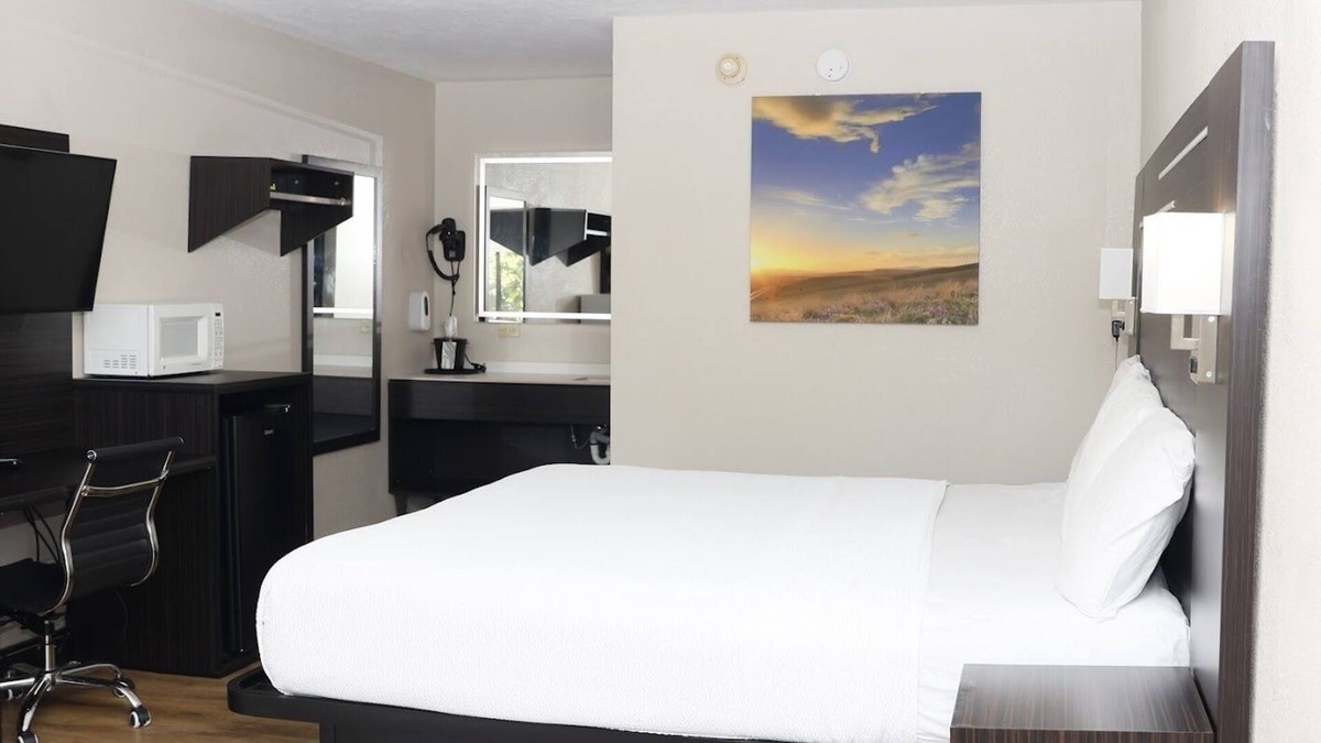 Hillsboro Hotel | Paragon Inn Hillsboro