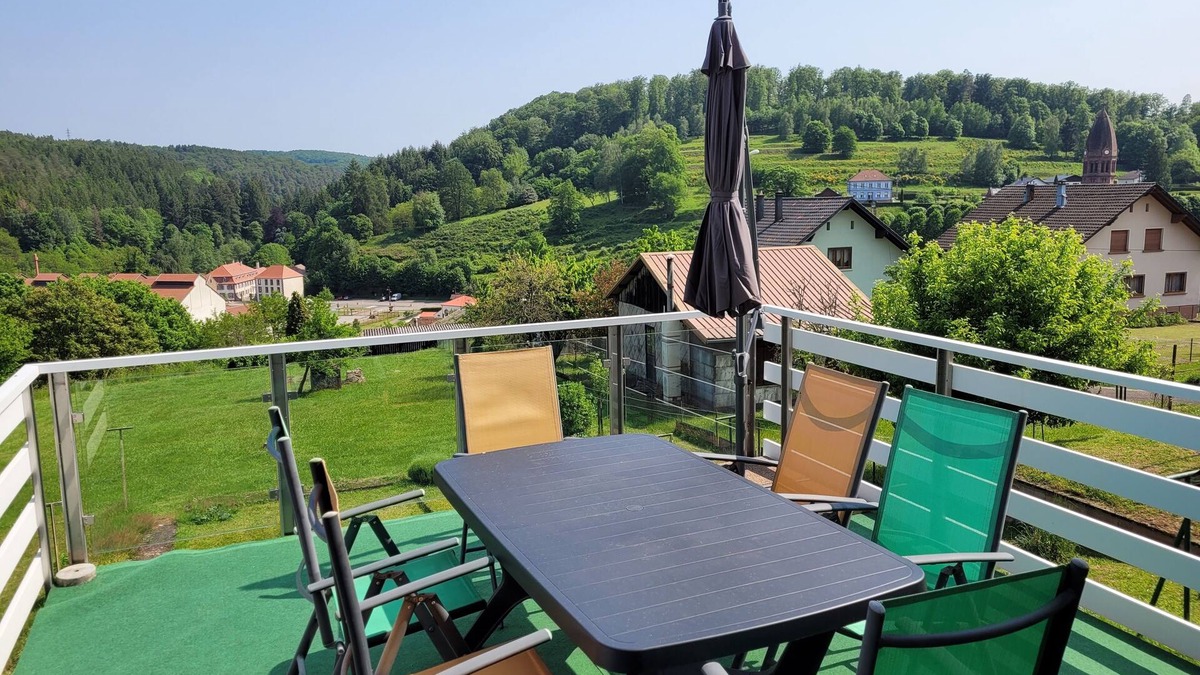 Saint-Louis-les-Bitche Condo | Paraison, Appartement Avec Terrasse Plein sud et Baignoire à jet