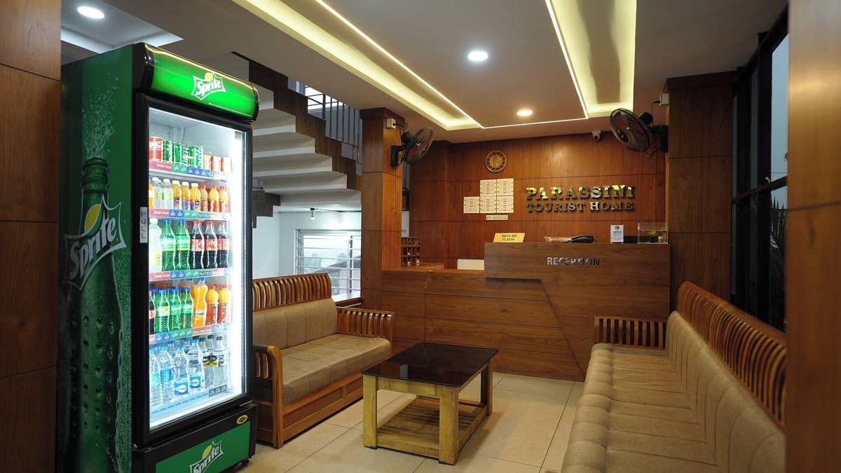 Parassinikadavu Hotel | Parassini Tourist Home