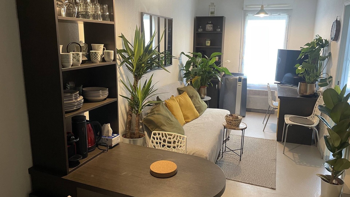 Costieres Apartment | Parc Cosy Arena