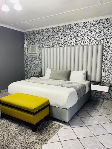 Middelburg House | Pari Guest House