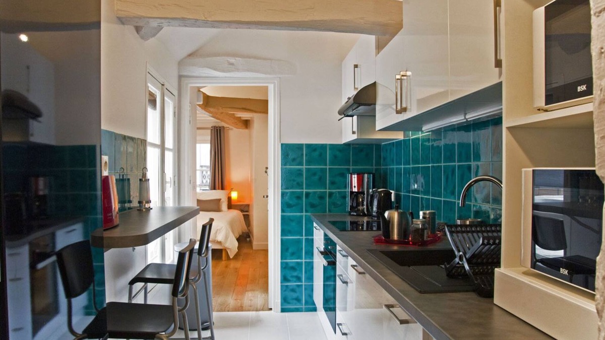 Saint-Merri Apartment | PARIS apartment fully renovated - 2 Bedrooms - 2 Bathrooms - Sleeps 4 - Marais