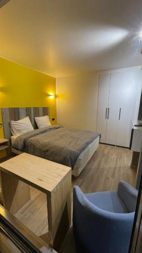 Gambetta Apartment | PARIS Esplanade 1029