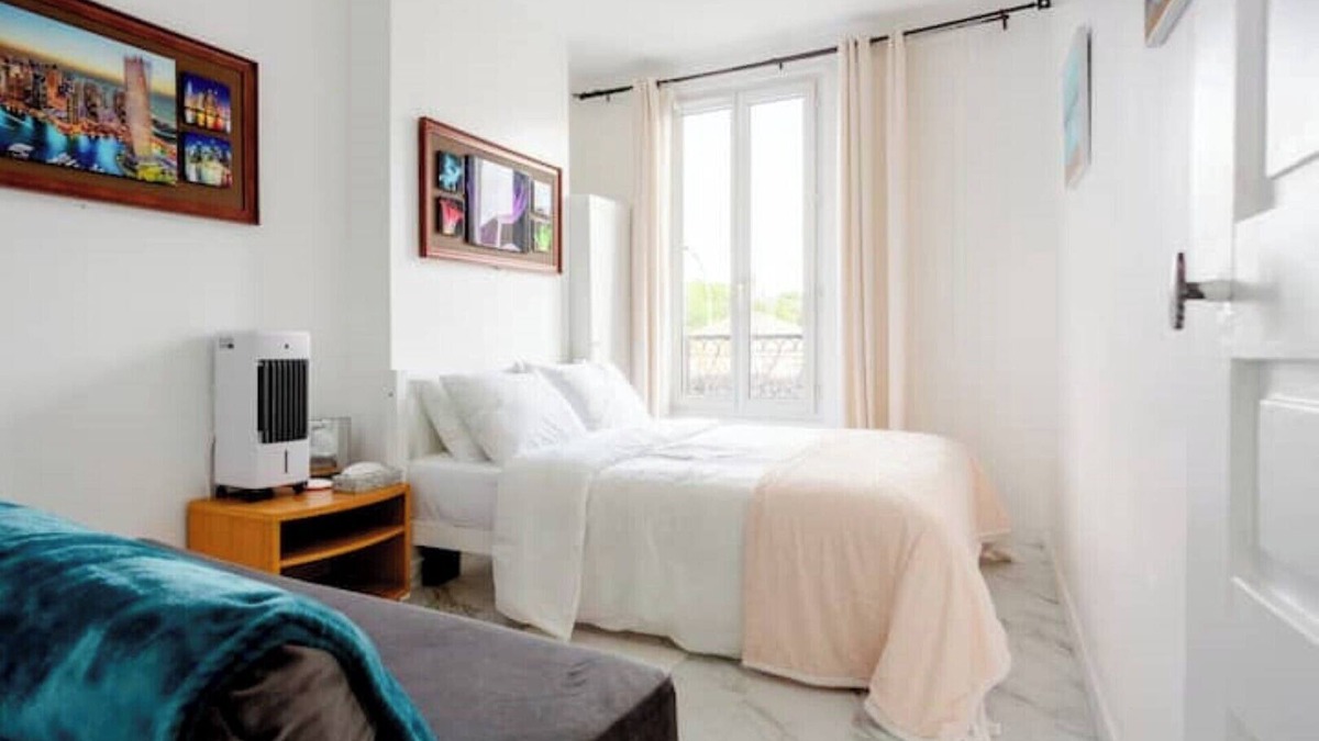 Stains Apartment | Paris Tourist Apartment, France, Private Stay for you and Your Family ?