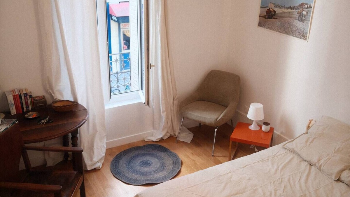 Saint-Ouen Apartment | Parisian apartment