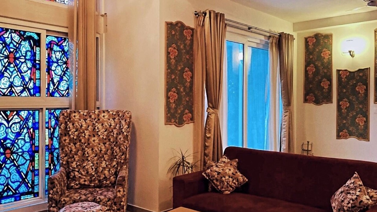 Bengaluru Apartment | PÂRISIÂN Themed Duplex PENTHOUSE on the 31st Floor