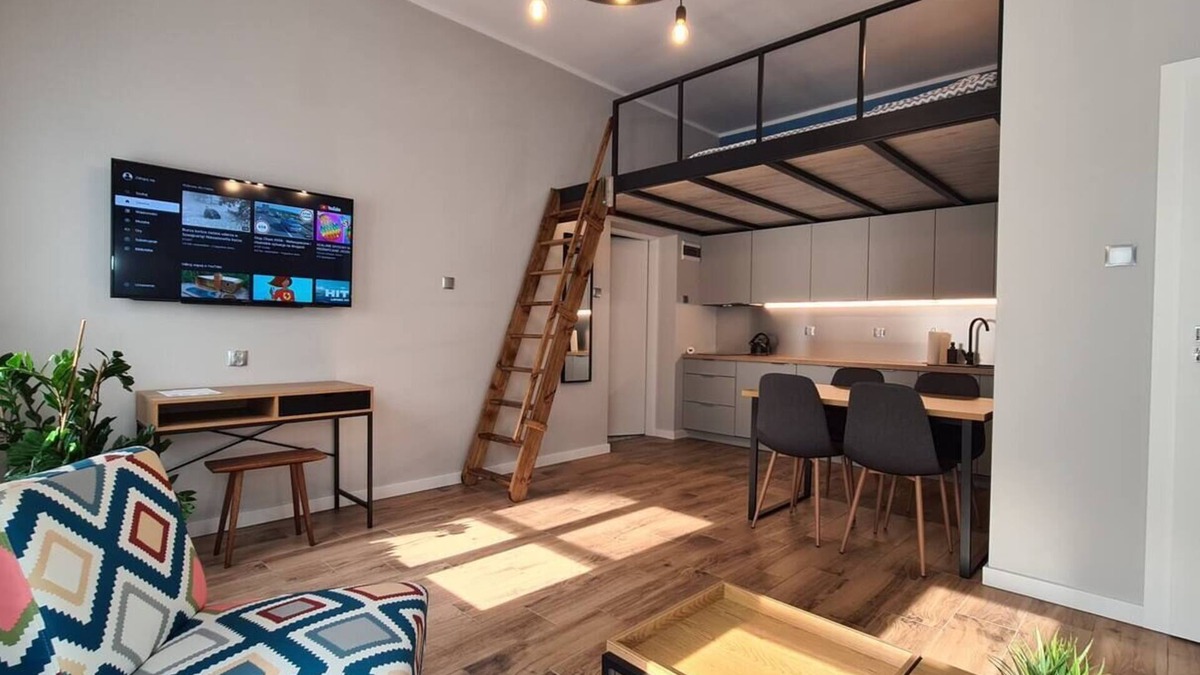 Gniezno Apartment | Park Apartment with Mezzanine